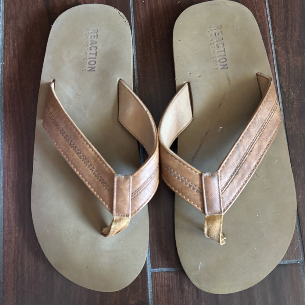 Kenneth Cole Reaction Tan Sandals